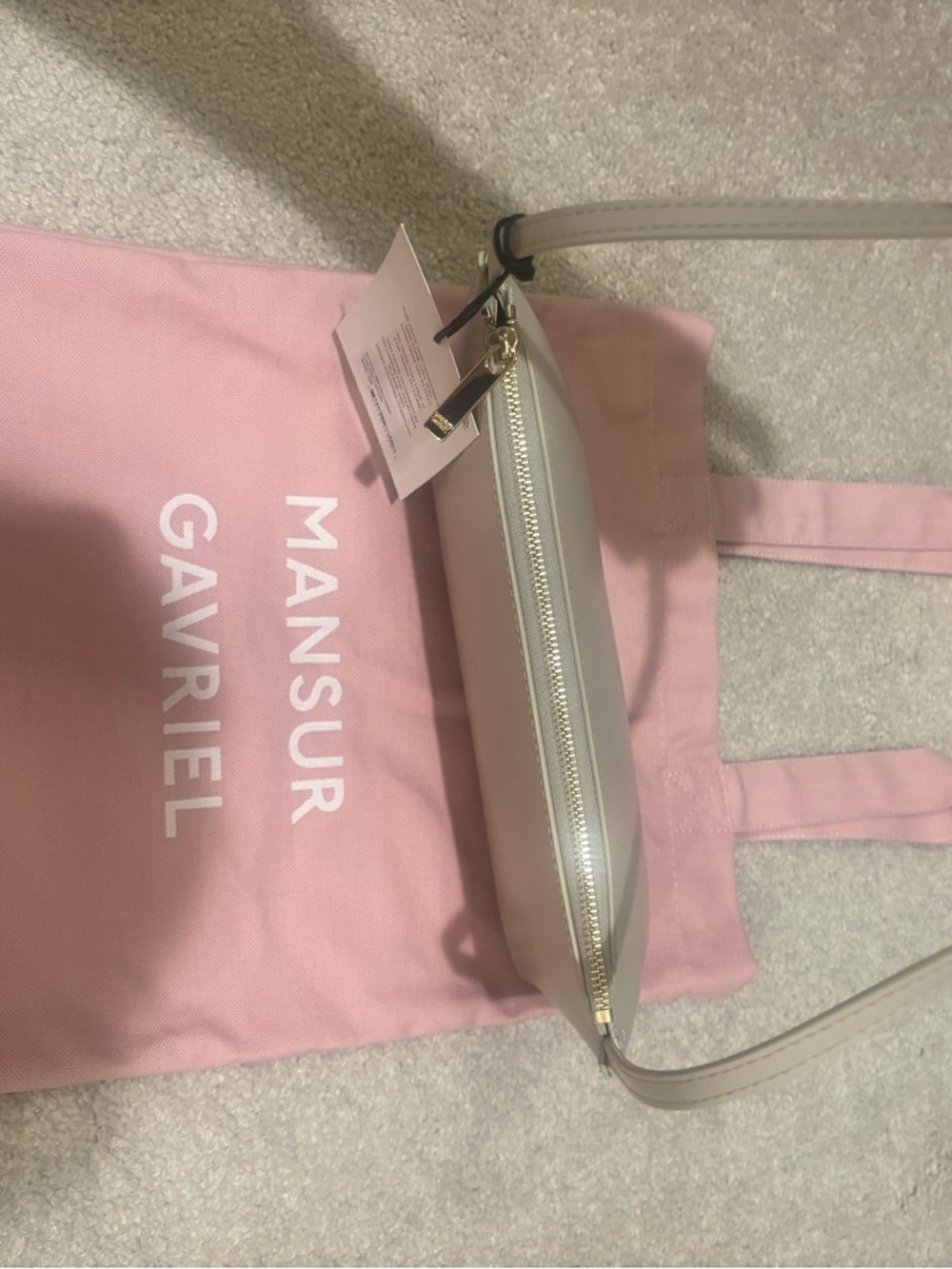 NWT! Mansur Gavriel Gaia Leather Shoulder Bag in light grey - Picture 9 of 9